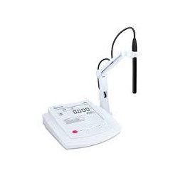 Bench-top pH meter